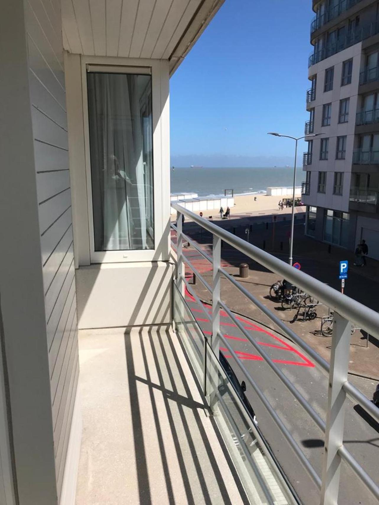 Urbanstay Suites - Beachfront Apartment In Knokke Knokke-Heist Exterior foto